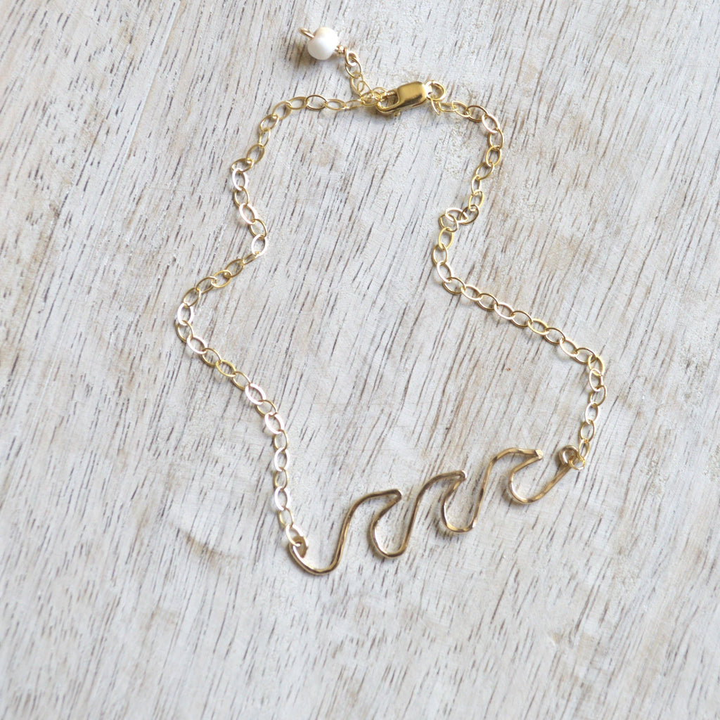 Triple Ocean Wave Anklet in Gold