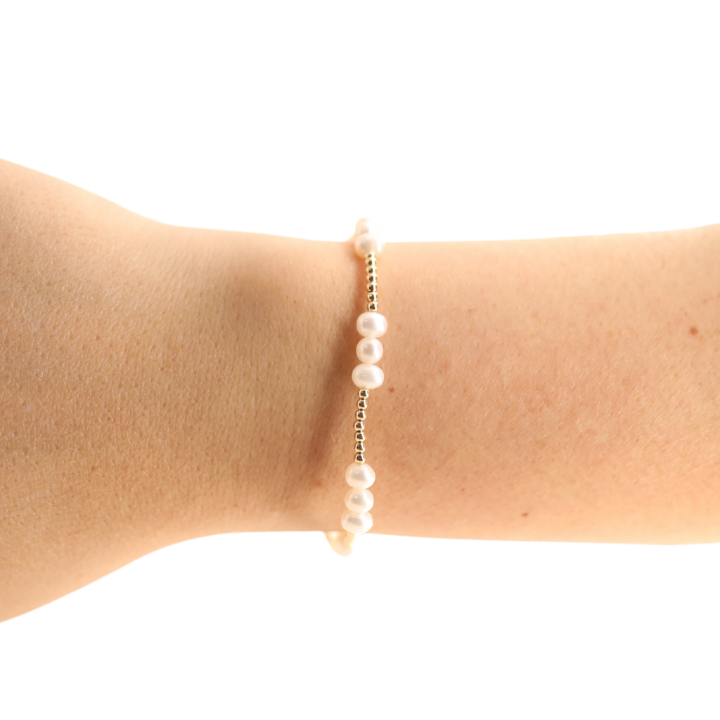 ILY Coastal Pearl Bracelet in Gold