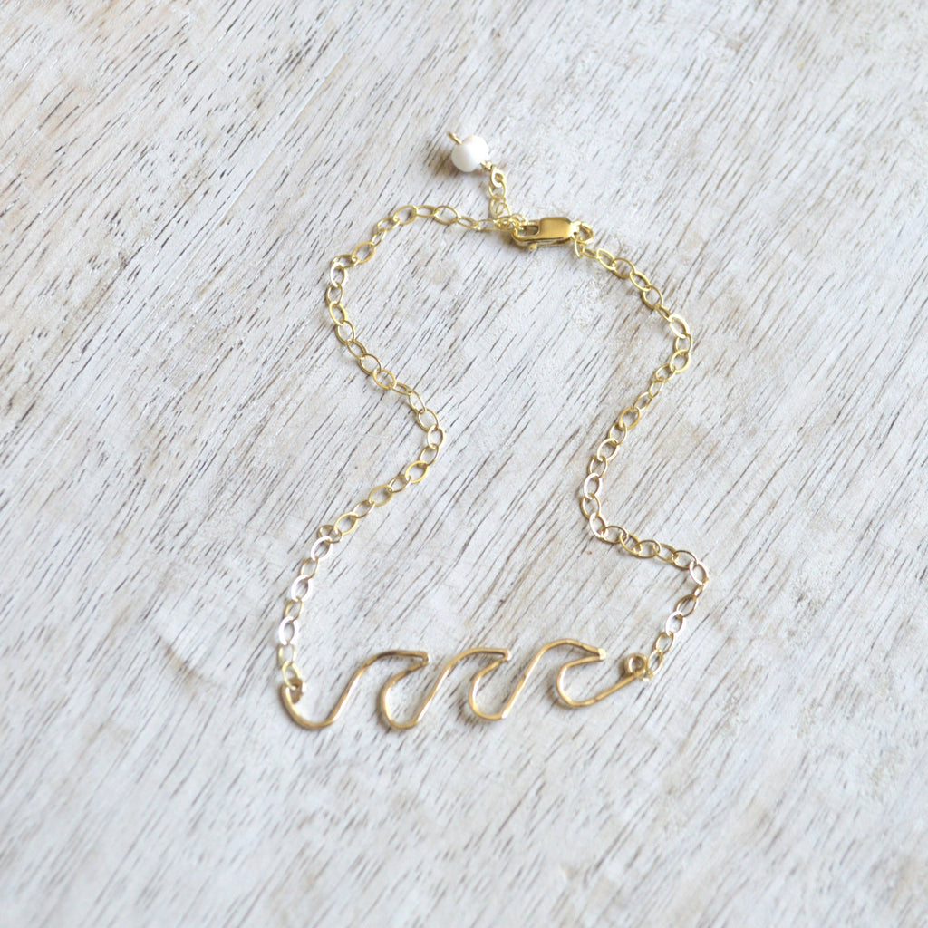 Triple Ocean Wave Anklet in Gold