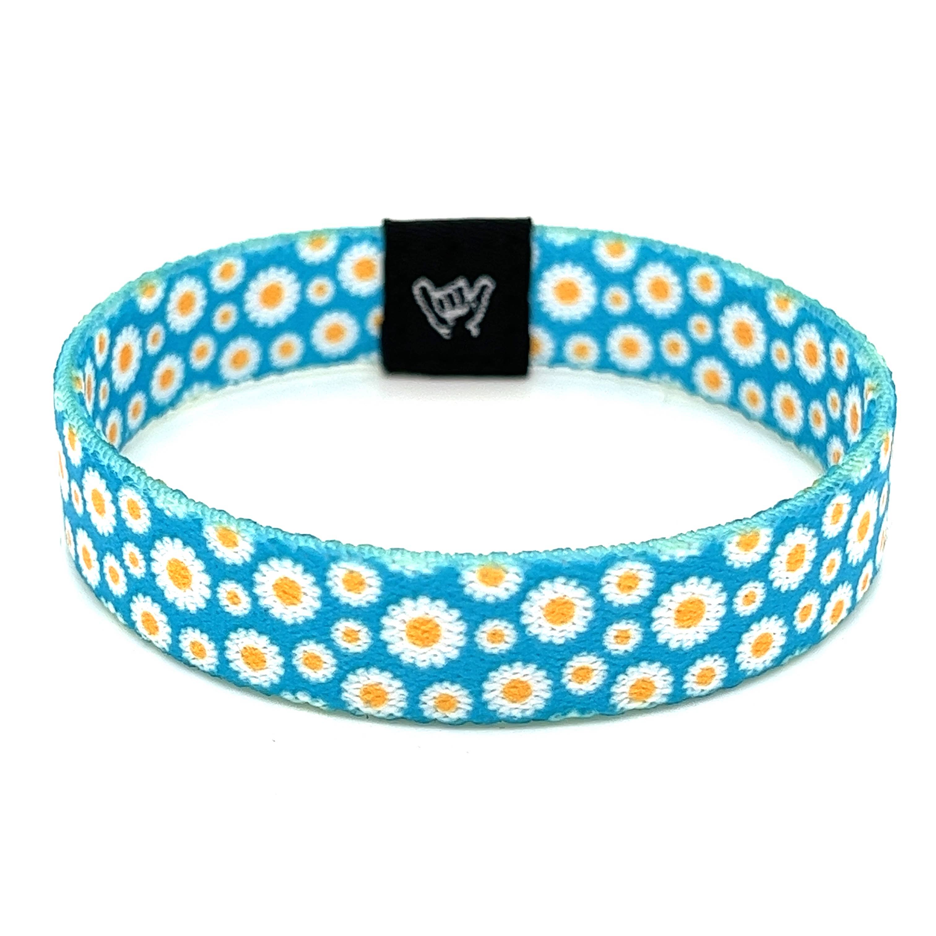Wild Daises Wristband Bracelet