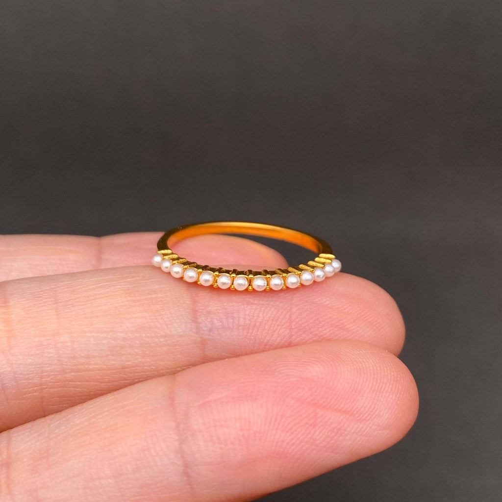 Small Pearl Inlaid 18K Gold Plated Stainless Steel Ring -FGS