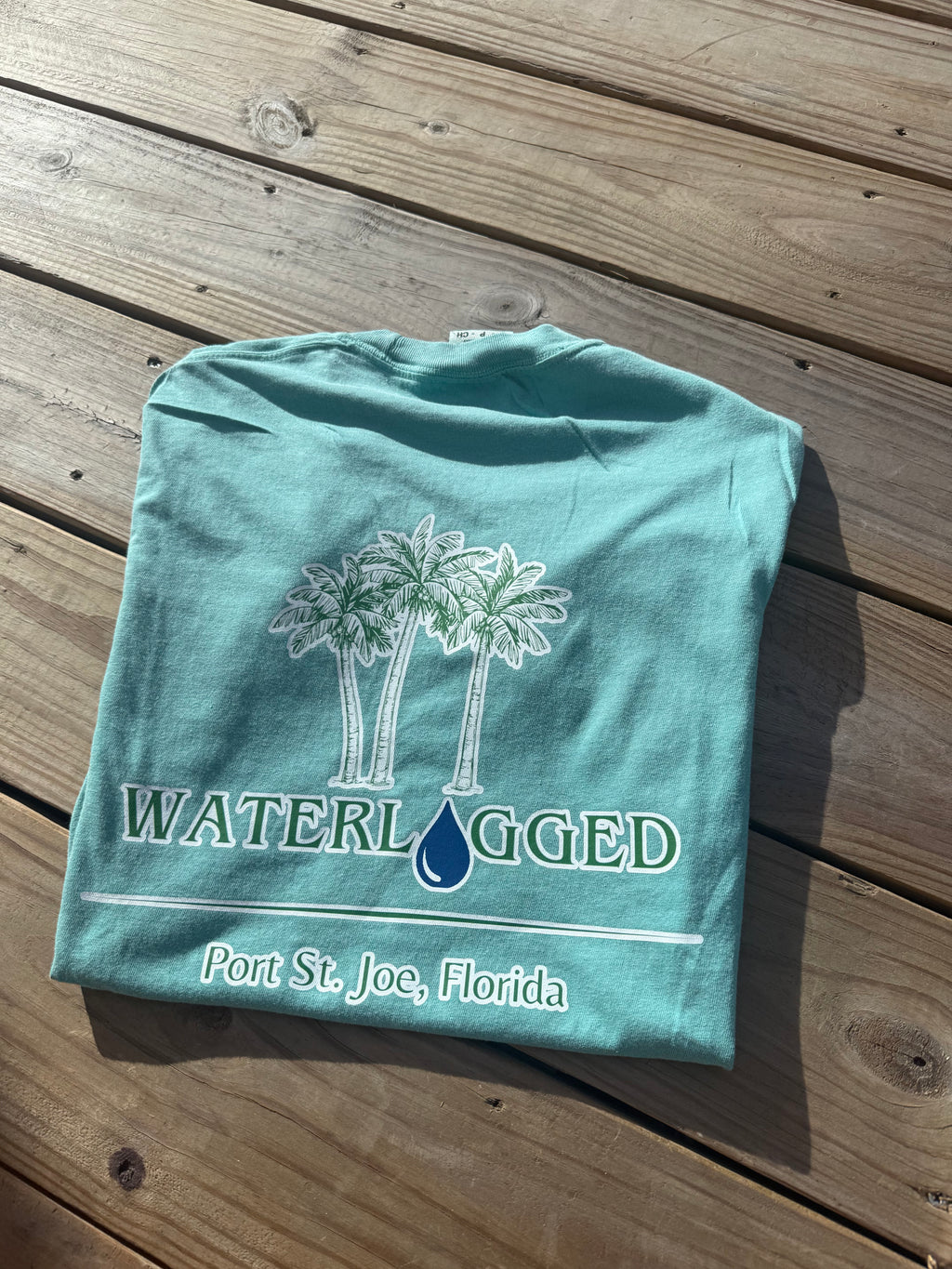 Waterlogged tee w/pocket