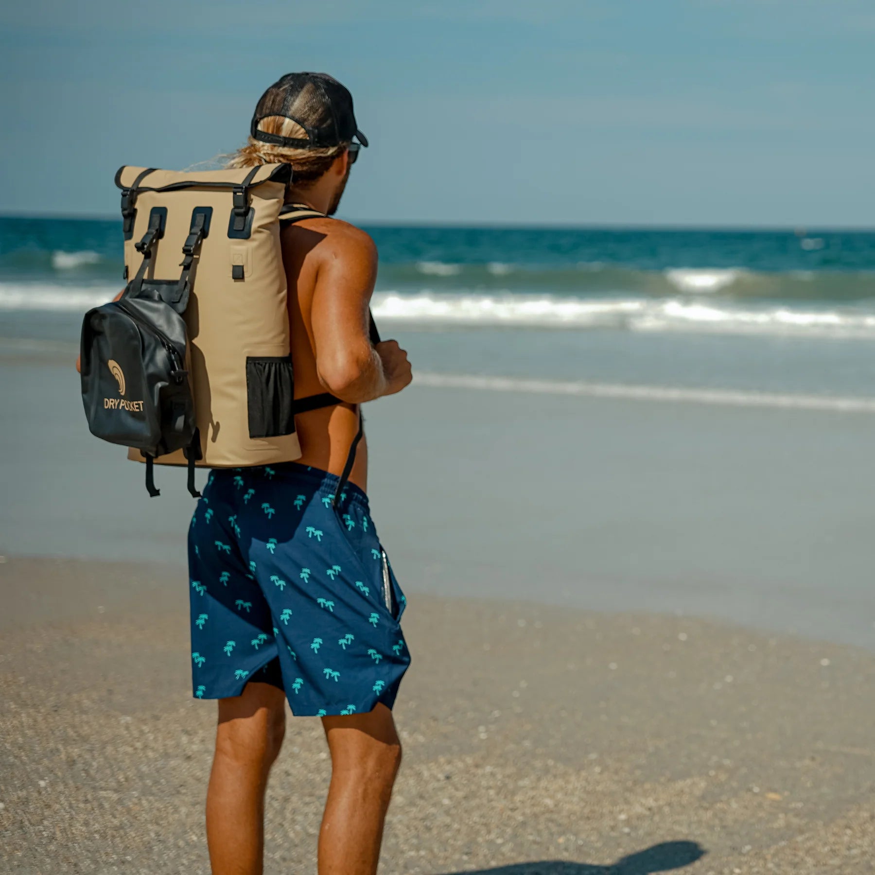 The Bellavia The Bellavia - Waterproof Floating Backpack Cooler With Dry Bag