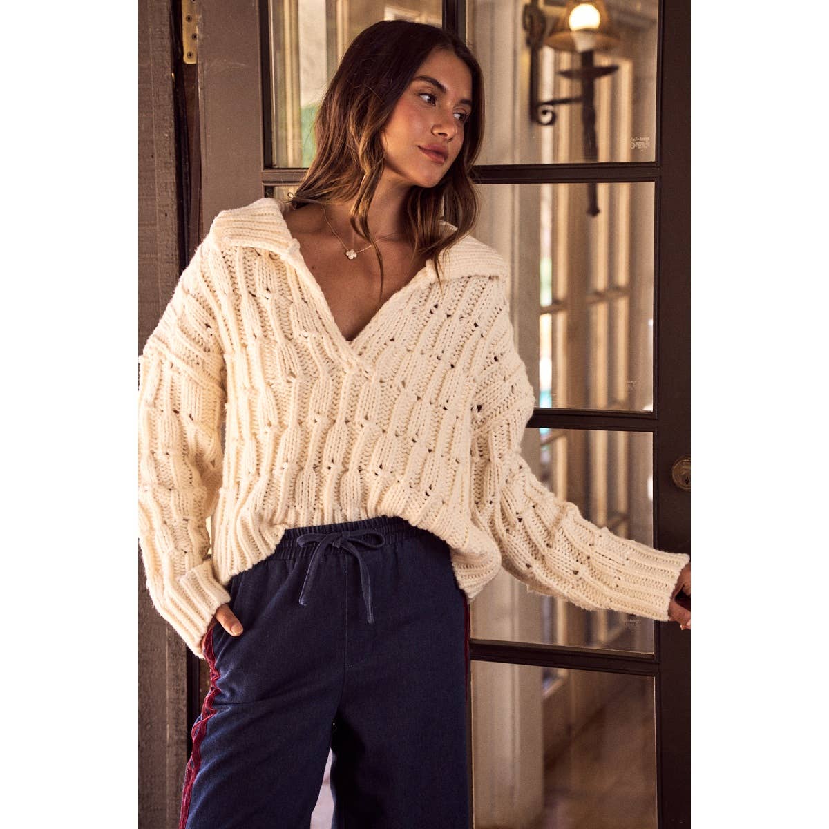 COZY TEXTURED COLLARED SWEATER TOP